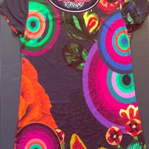 Beautiful decorative tee style top